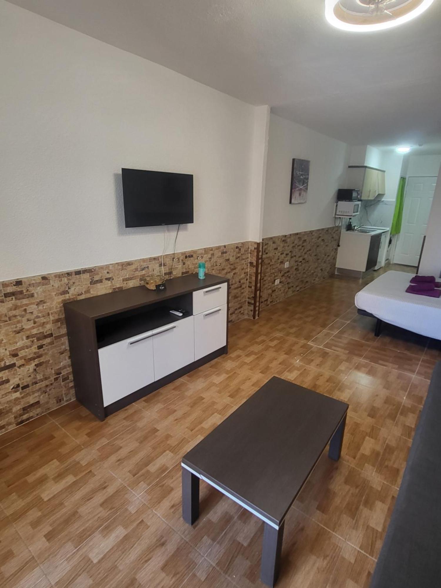 Tropic Apartments En Castle Harbour Лос Кристианос Экстерьер фото